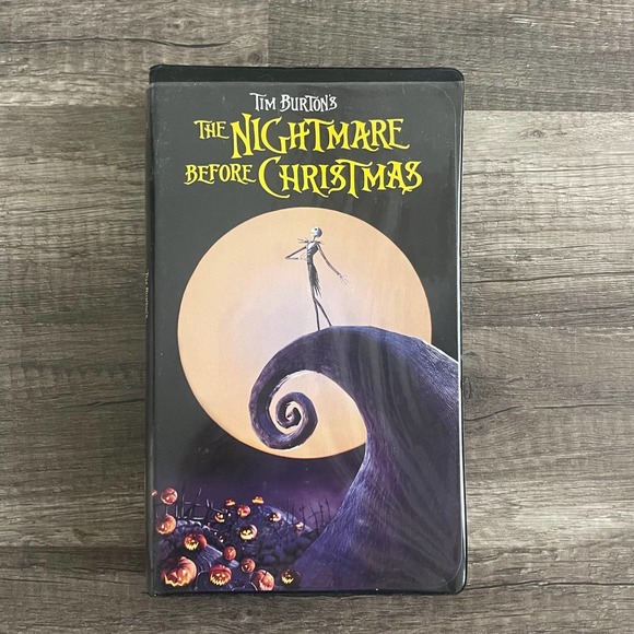 THE NIGHTMARE BEFORE CHRISTMAS - TIM BURTON [ VHS ] TOUCHSTONE HOME VIDEO - Picture 1 of 5